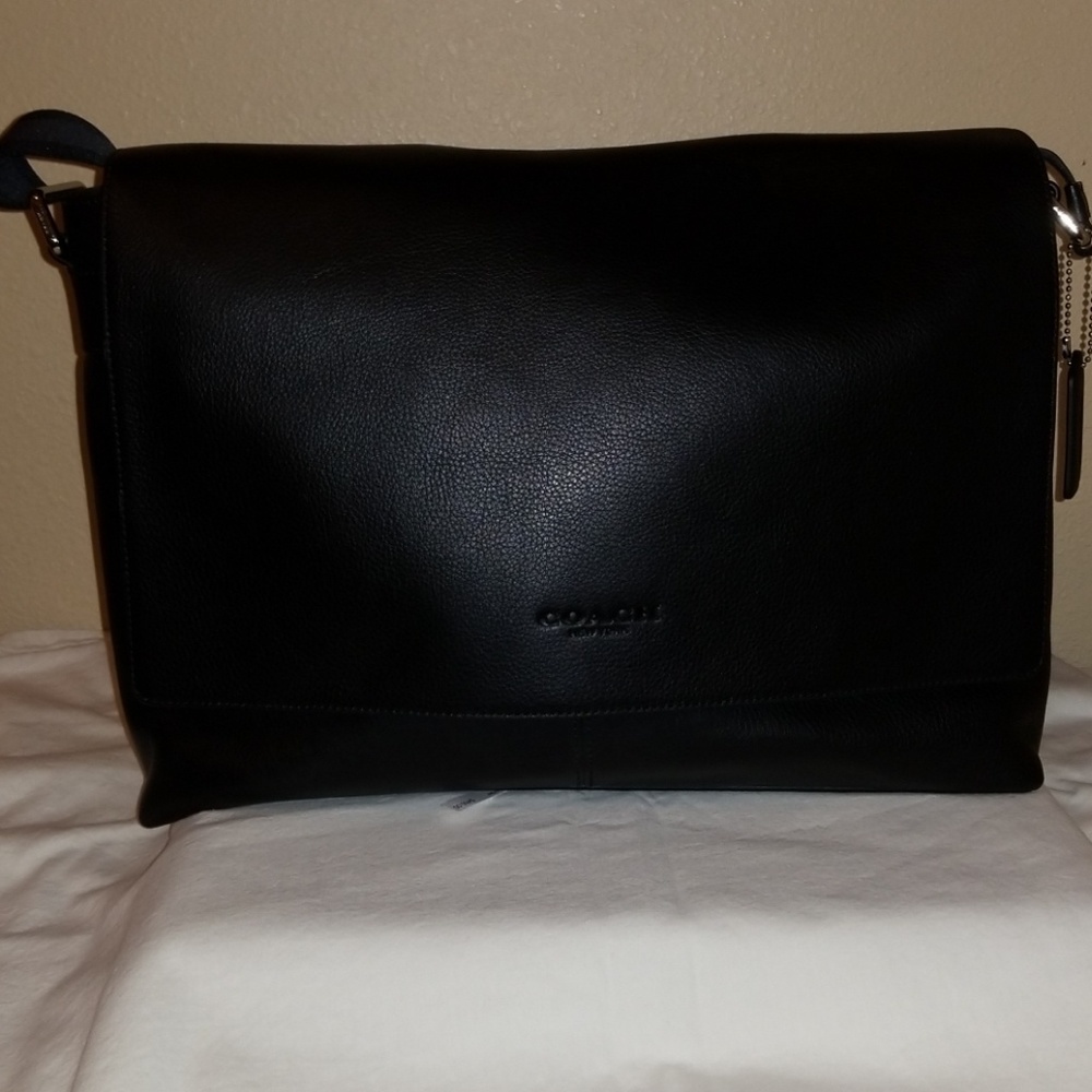 Coach messenger bag